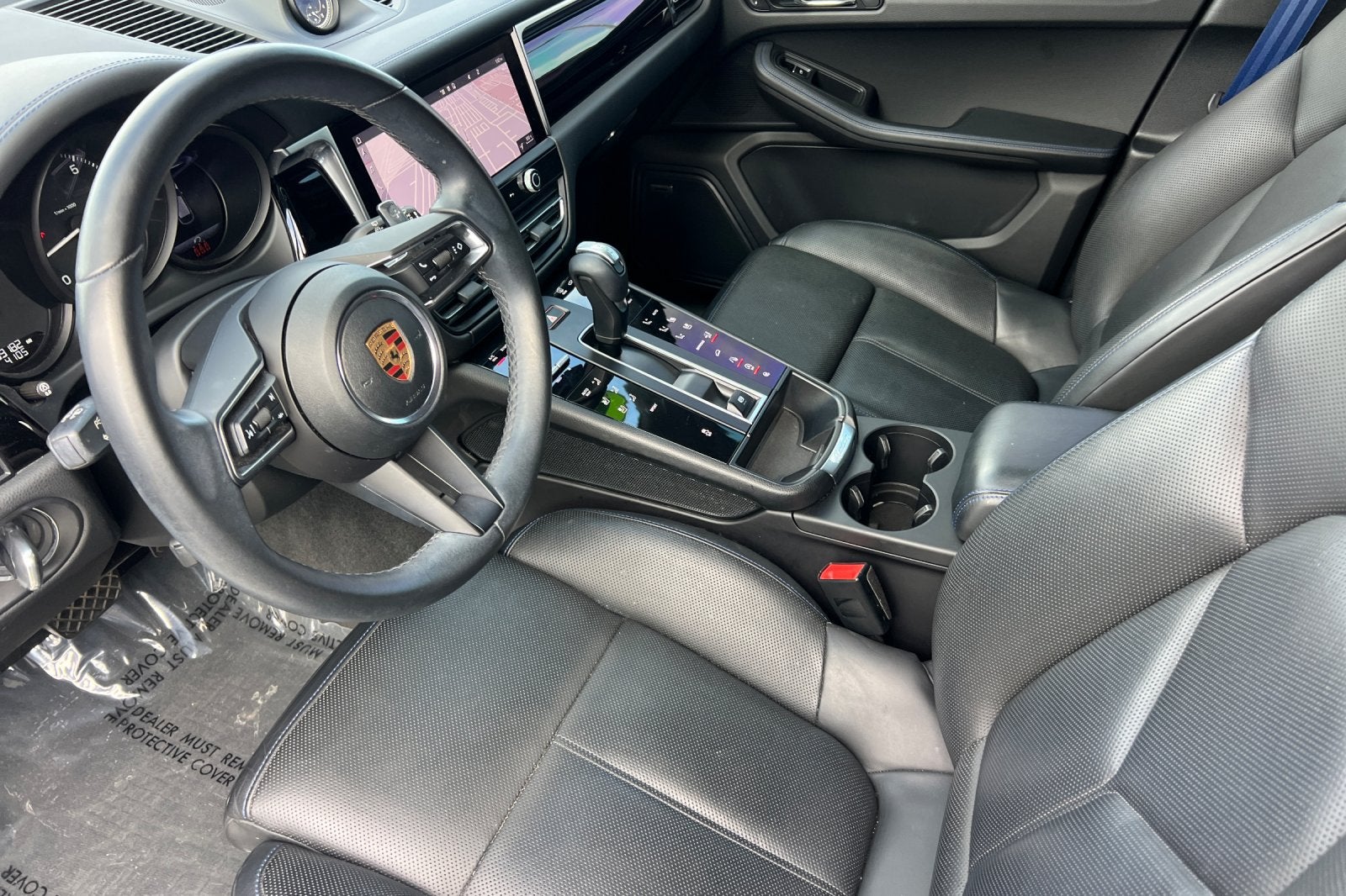 2022 Porsche Macan Base