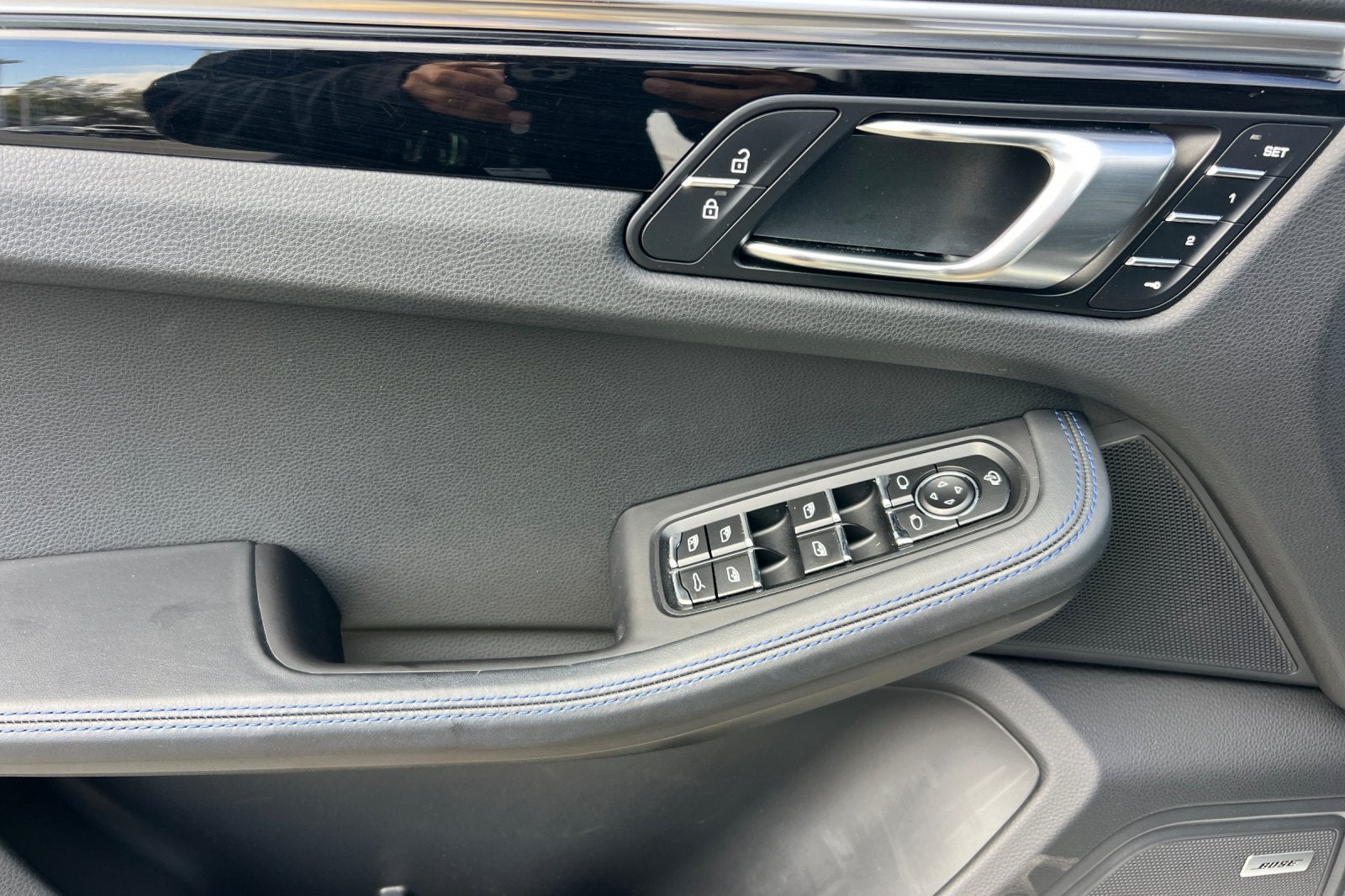 2022 Porsche Macan Base