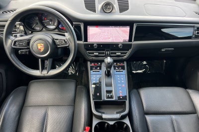 2022 Porsche Macan Base