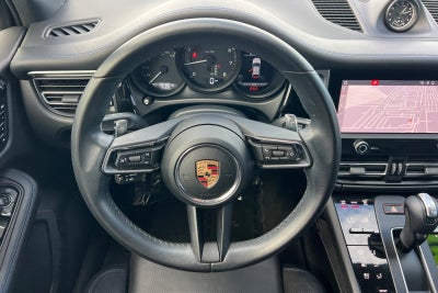 2022 Porsche Macan Base