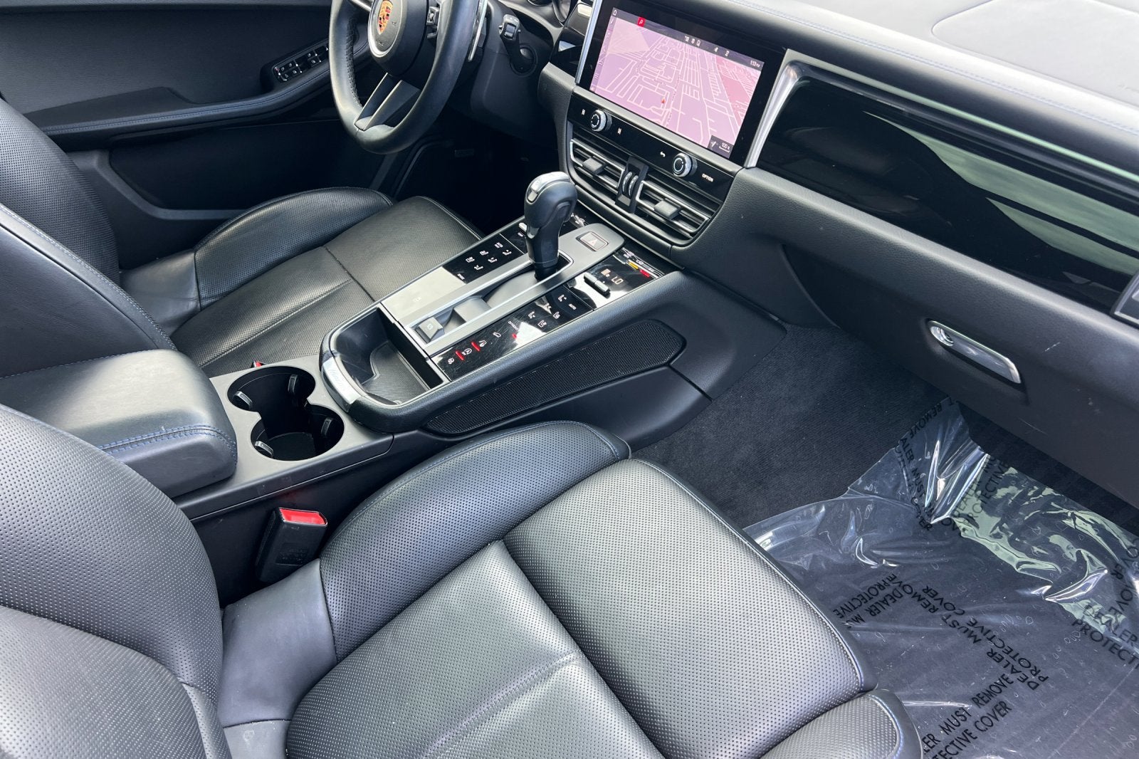2022 Porsche Macan Base