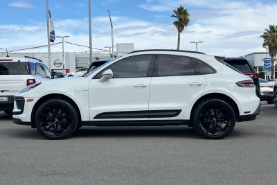 2022 Porsche Macan Base