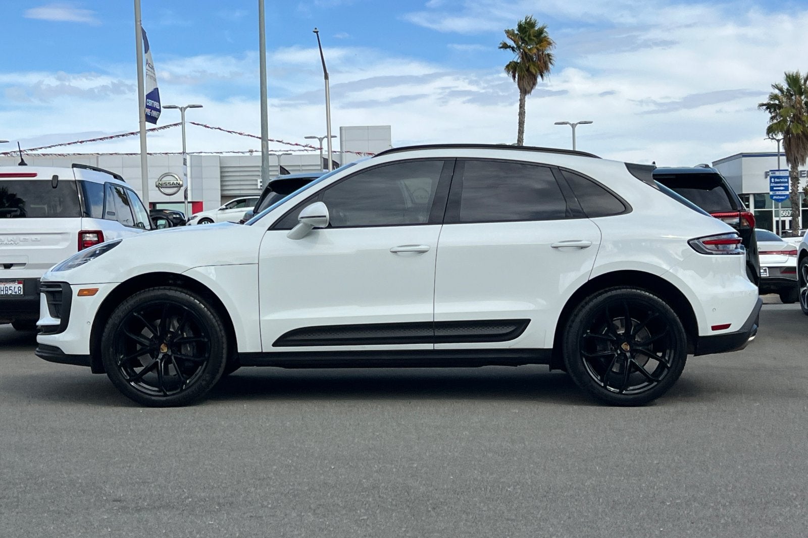 2022 Porsche Macan Base