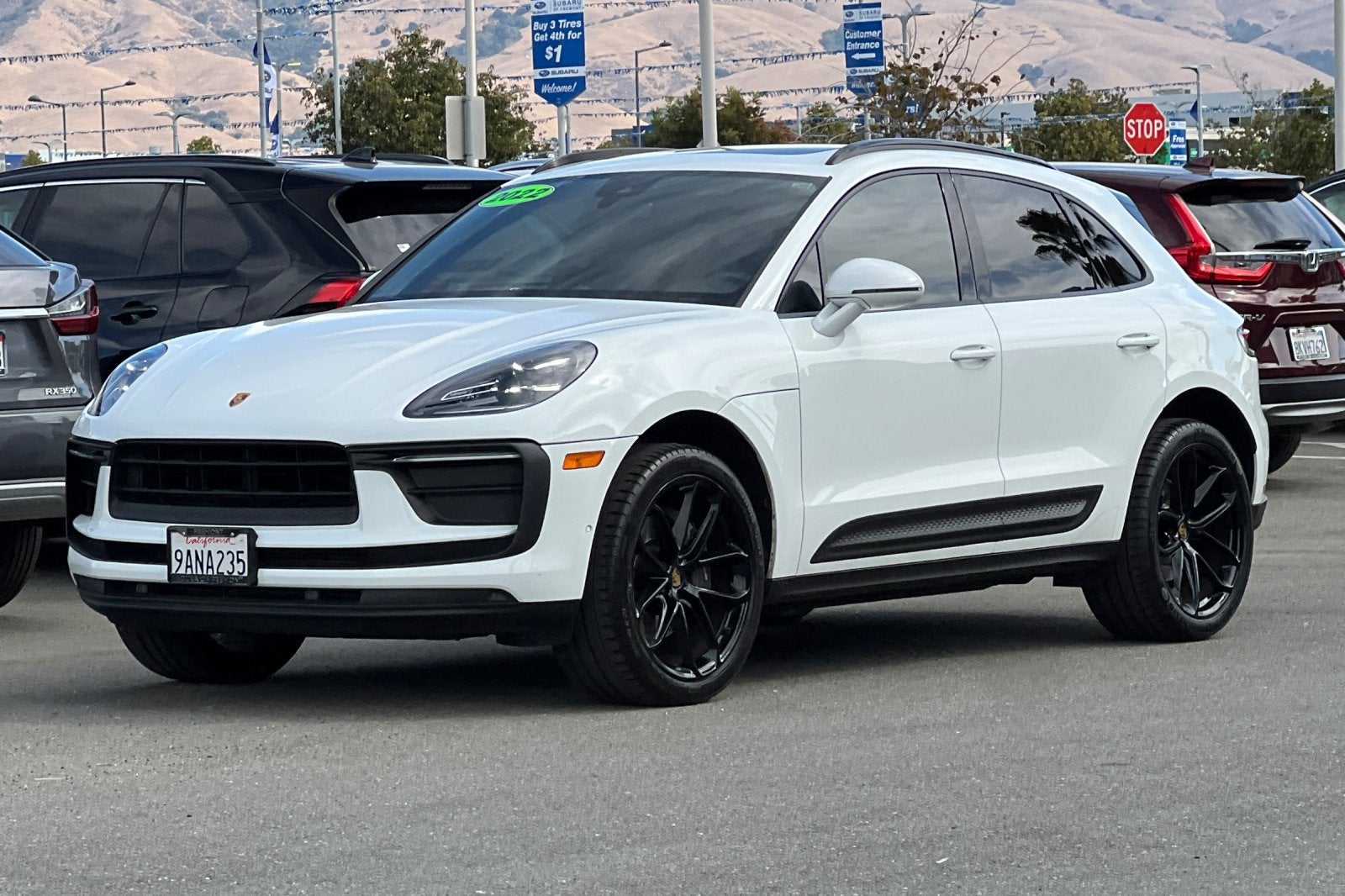 2022 Porsche Macan Base