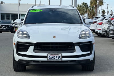 2022 Porsche Macan Base