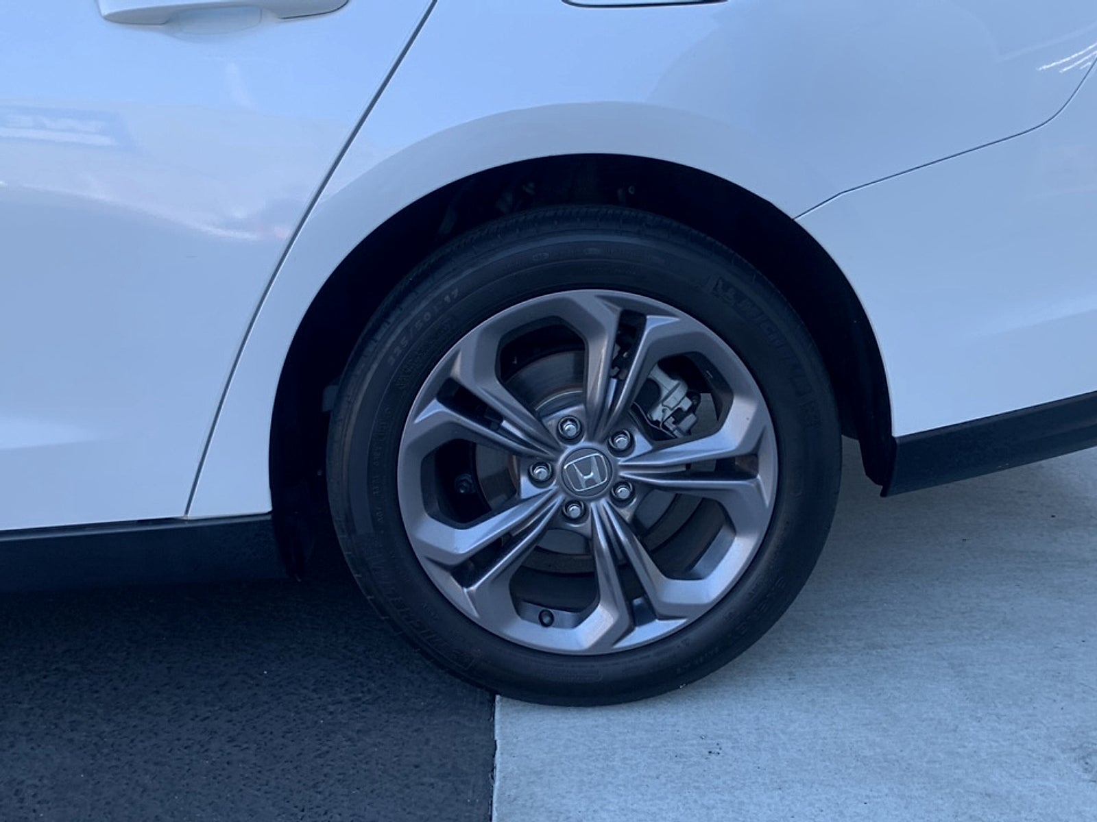 2023 Honda Accord Sedan EX