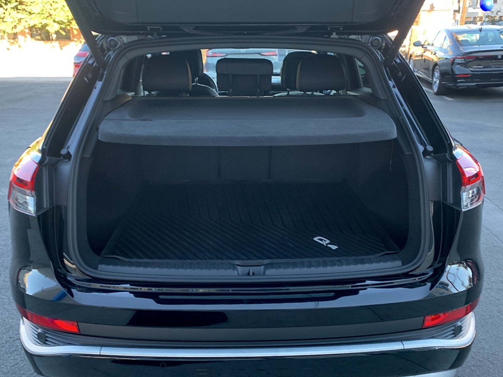 2023 Audi Q4 e-tron Prestige 50 quattro