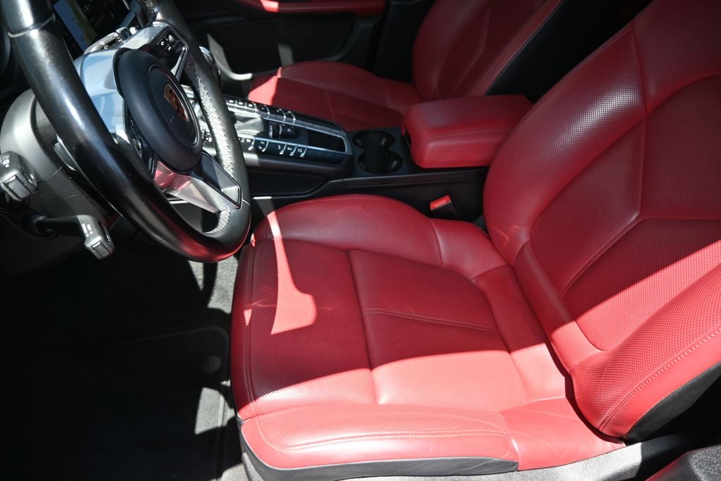 2020 Porsche Macan Base