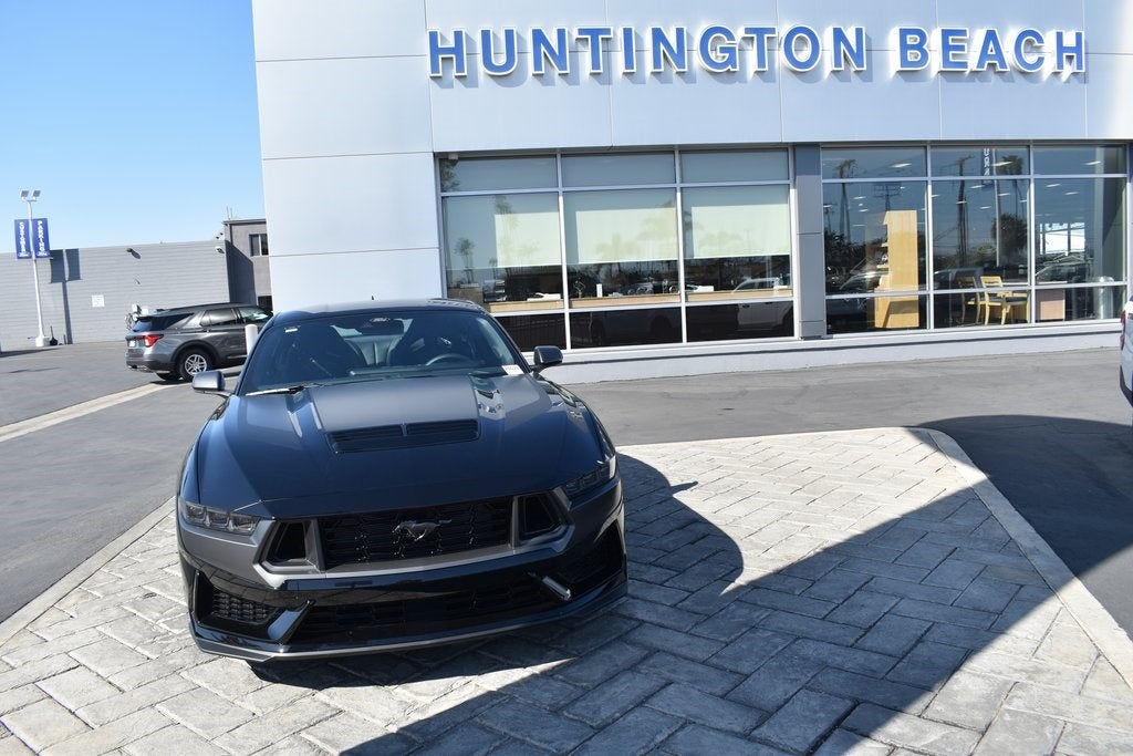 2025 Ford Mustang Dark Horse