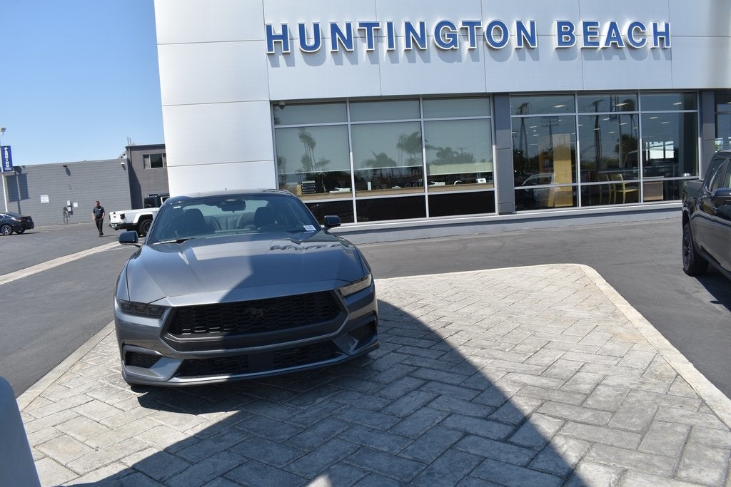 2025 Ford Mustang EcoBoost