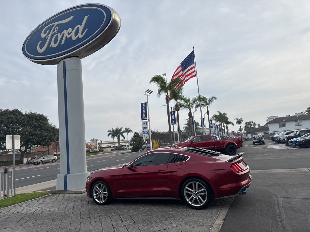 2016 Ford Mustang EcoBoost Premium