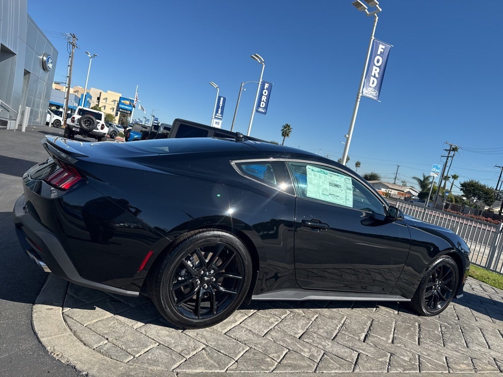 2025 Ford Mustang EcoBoost Premium