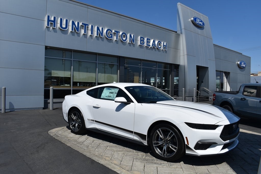 2025 Ford Mustang EcoBoost