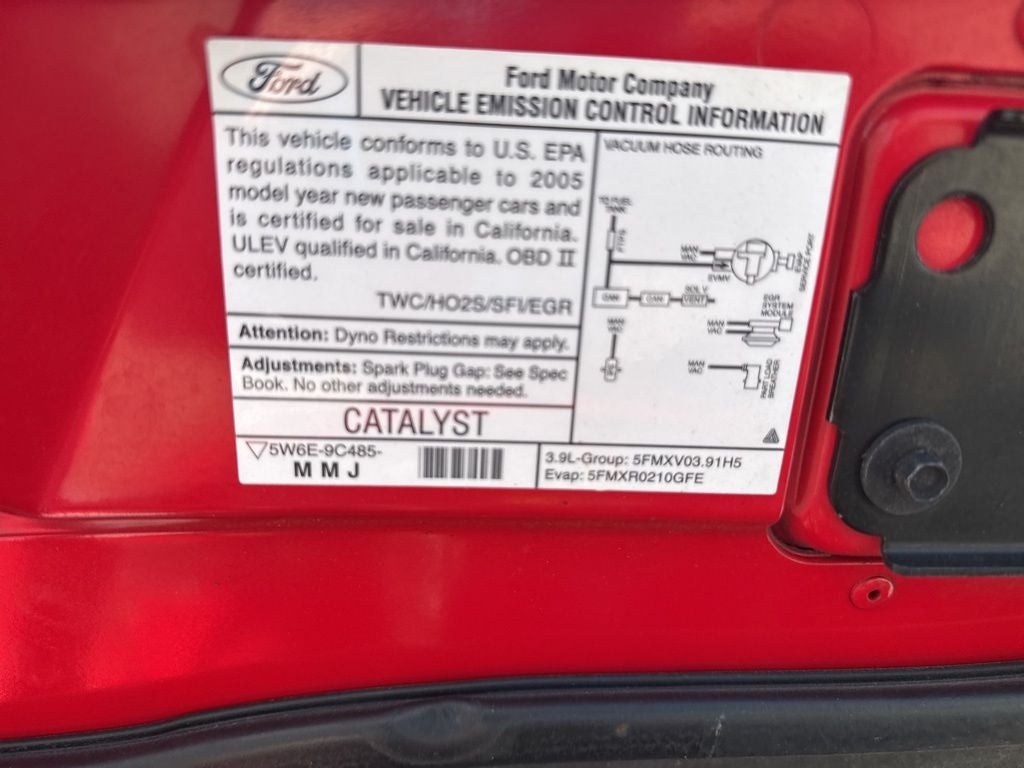 2005 Ford Thunderbird Base