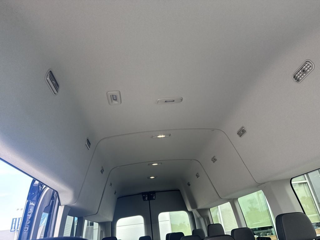 2025 Ford Transit-350 XLT