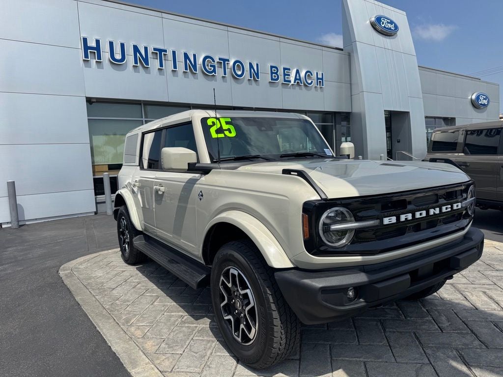 2025 Ford Bronco Outer Banks
