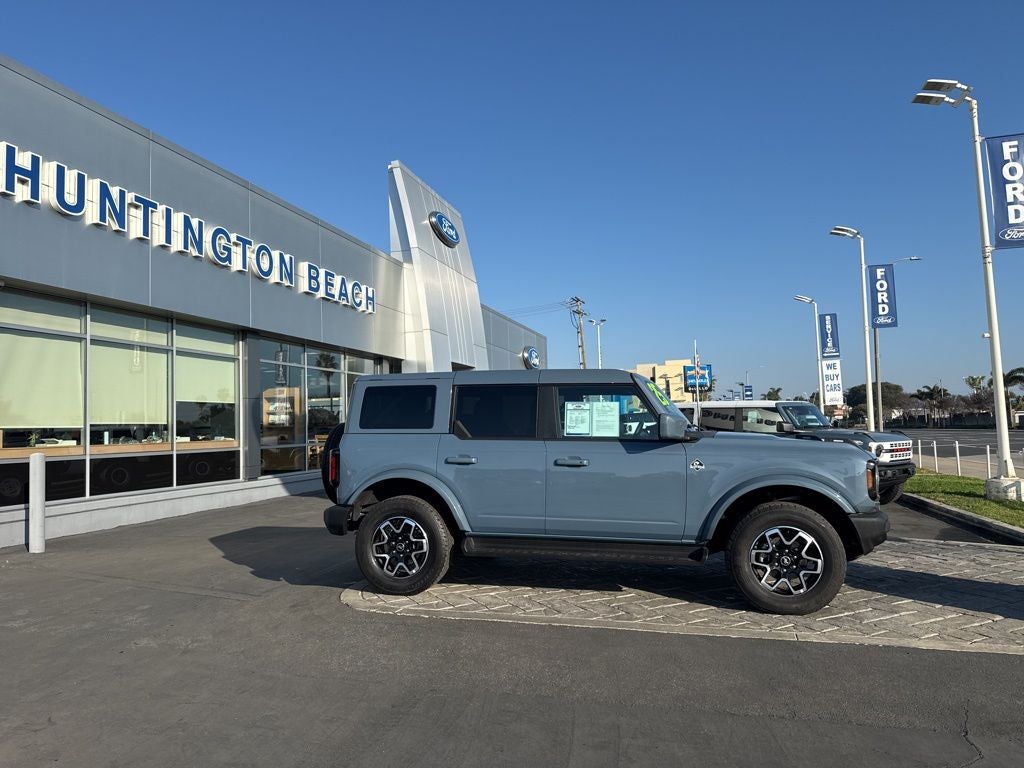 2025 Ford Bronco Outer Banks