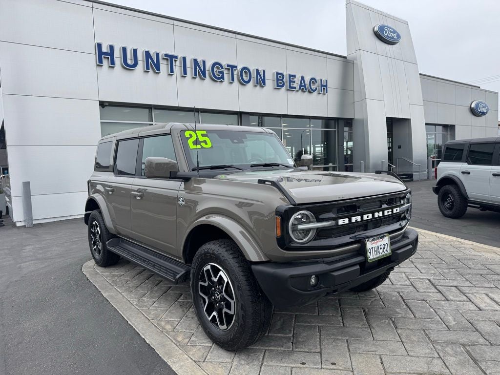 2025 Ford Bronco Outer Banks
