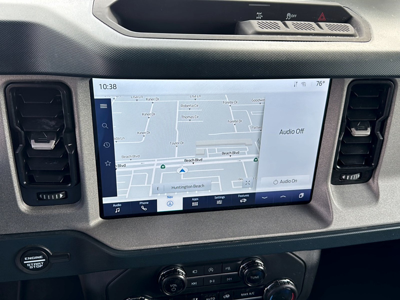 2024 Ford Bronco Outer Banks