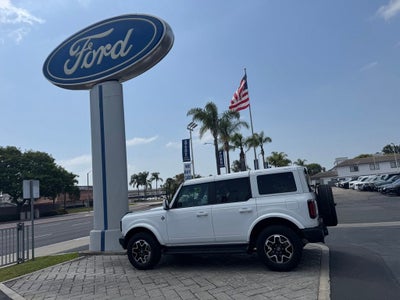 2025 Ford Bronco Outer Banks