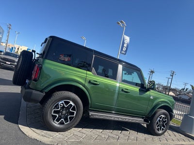 2025 Ford Bronco Outer Banks