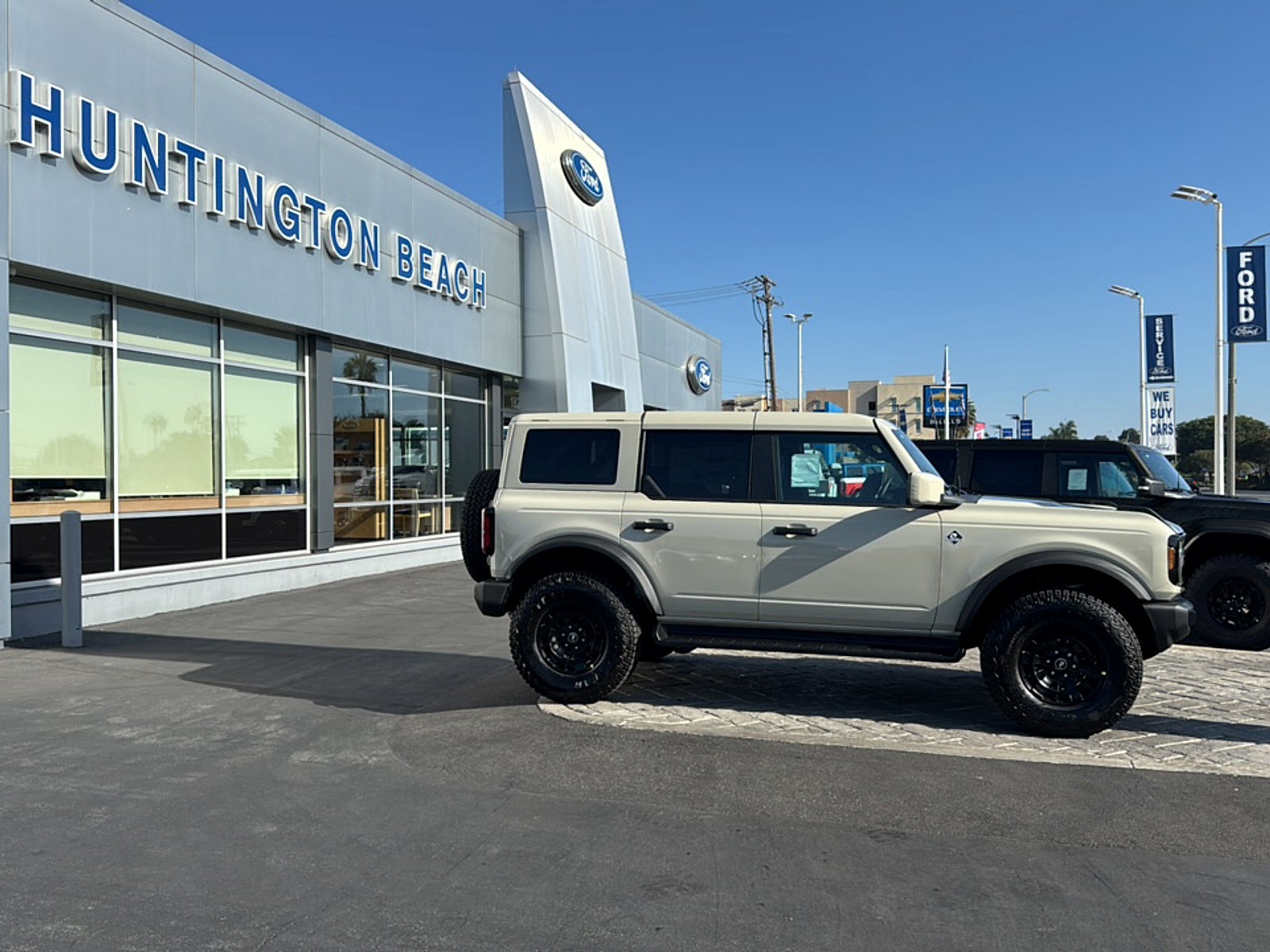 2026 Ford Bronco Outer Banks