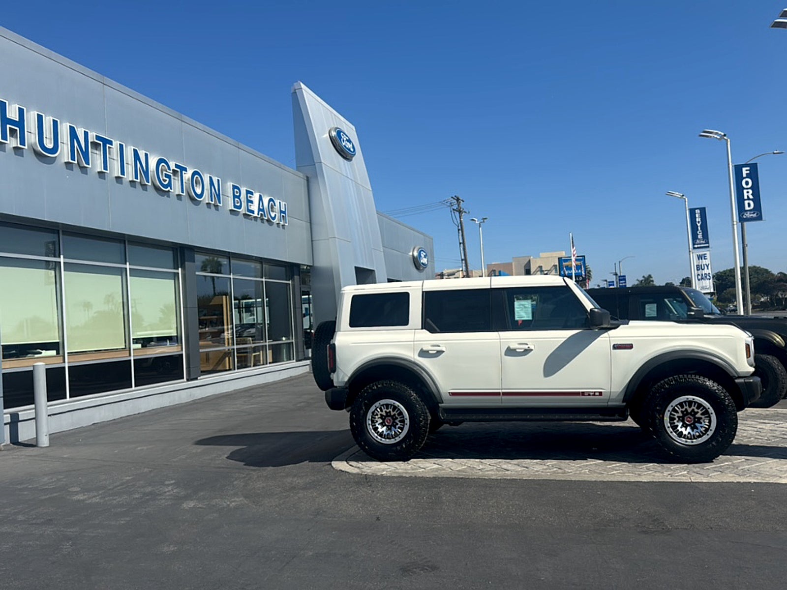 2026 Ford Bronco Outer Banks