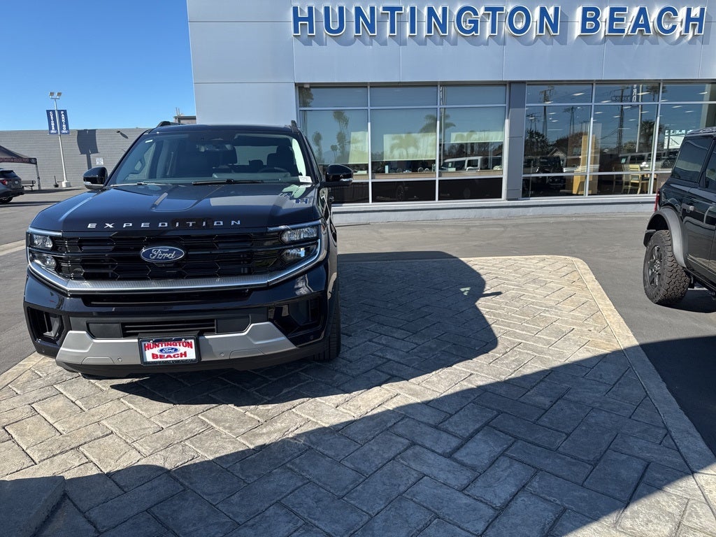 2025 Ford Expedition Max Platinum