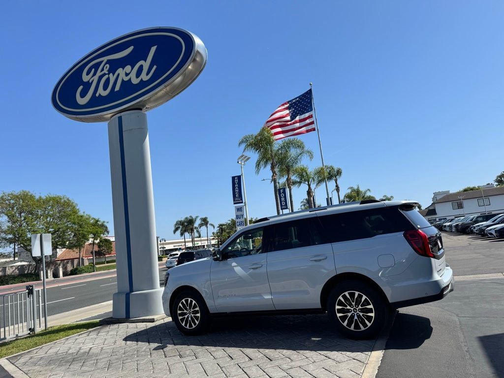2025 Ford Expedition Platinum