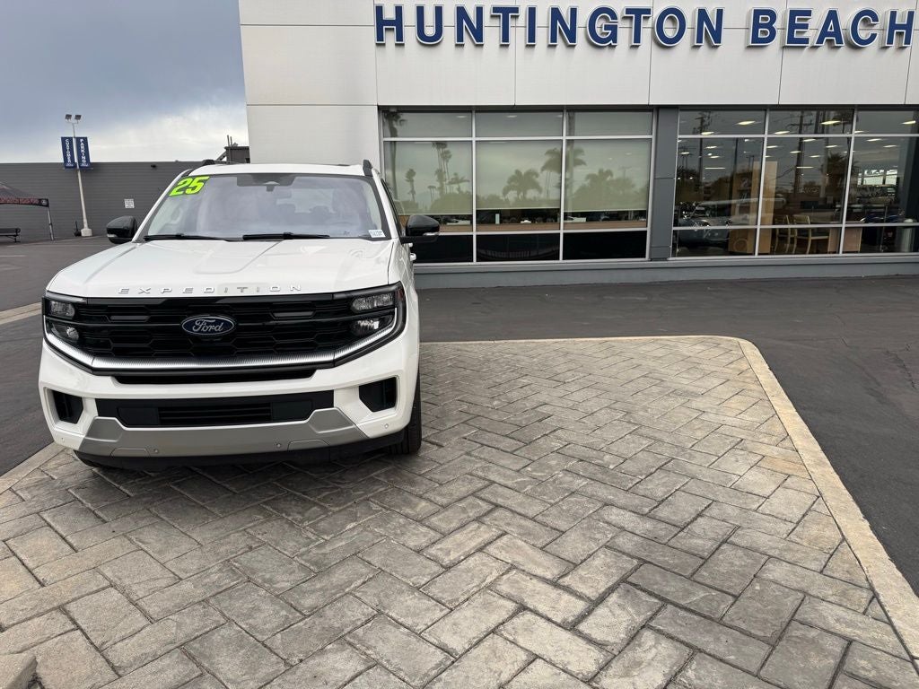 2025 Ford Expedition Platinum