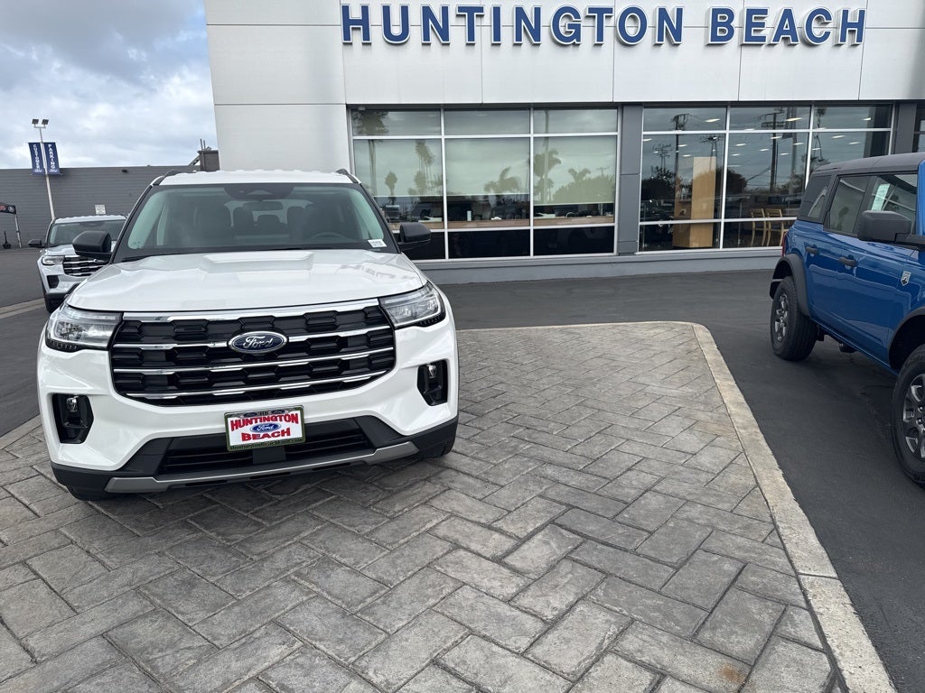 2025 Ford Explorer Active