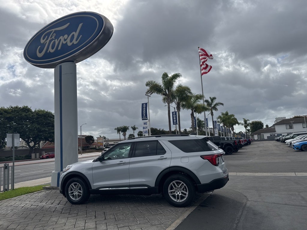 2025 Ford Explorer Active