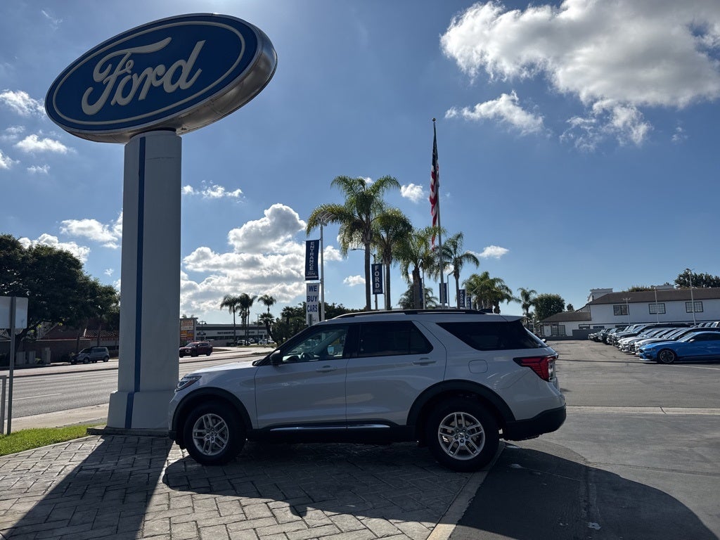 2025 Ford Explorer Active