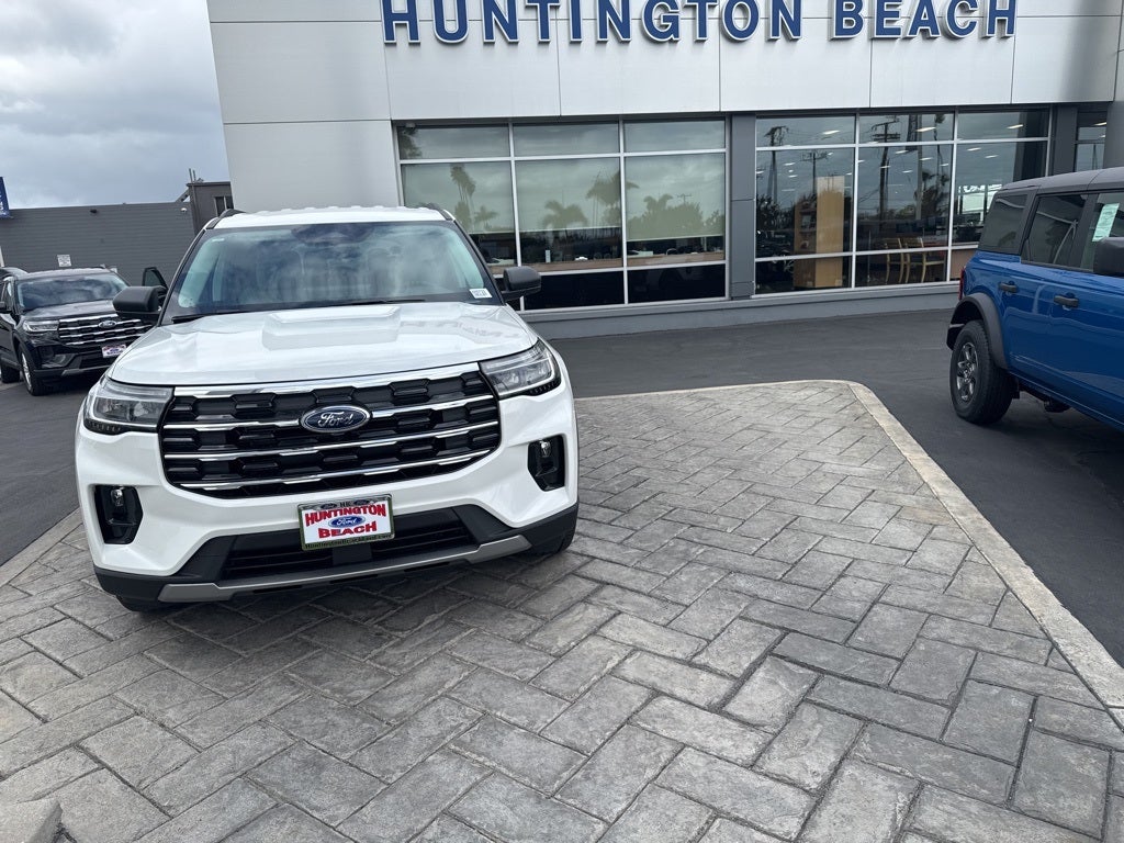 2025 Ford Explorer Active