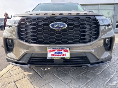 2026 Ford Explorer ST-Line