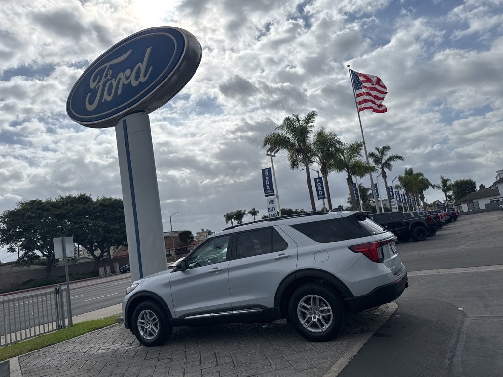 2025 Ford Explorer Active