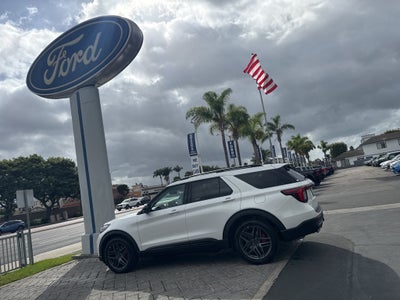 2025 Ford Explorer ST
