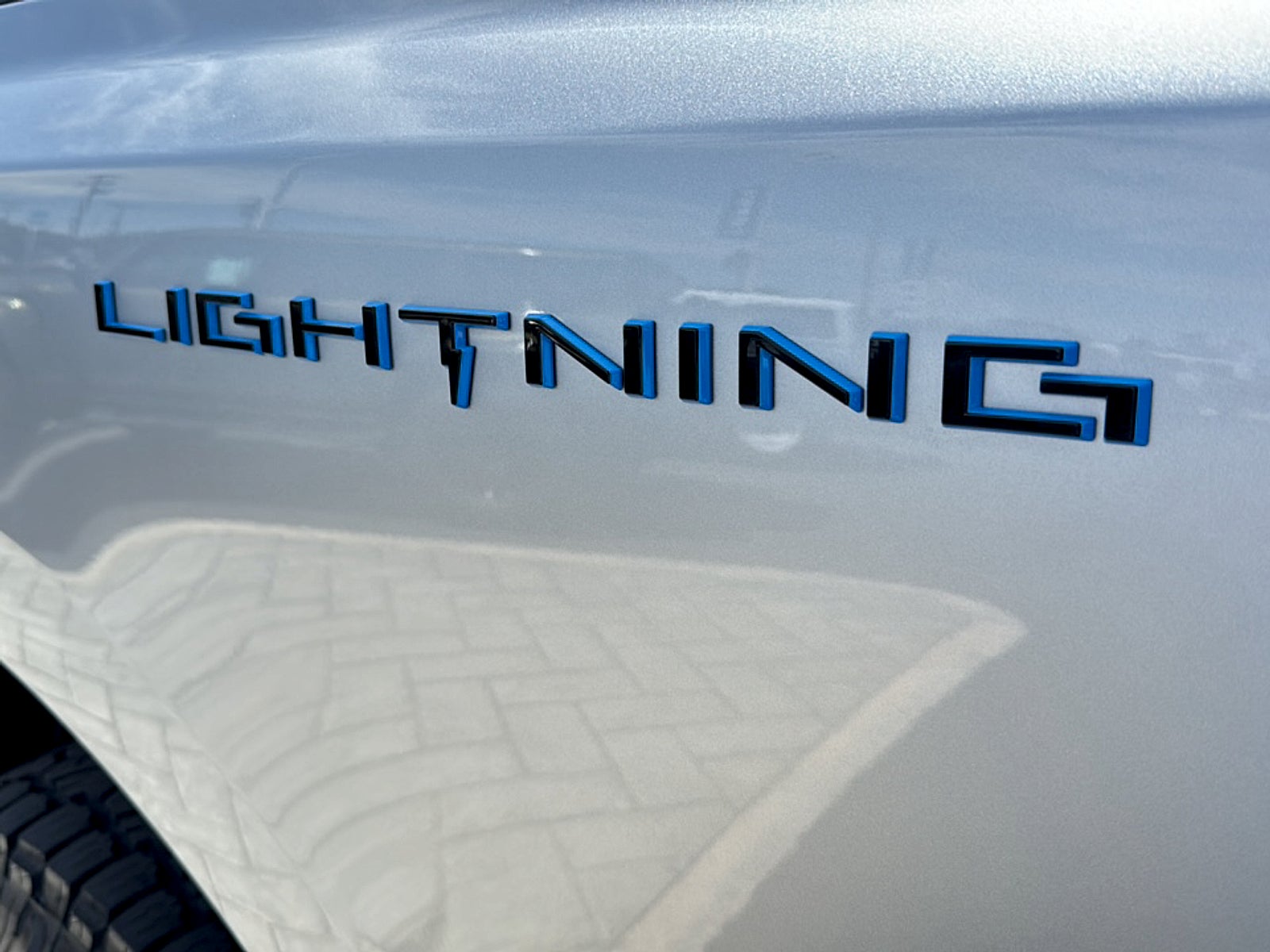 2023 Ford F-150 Lightning XLT