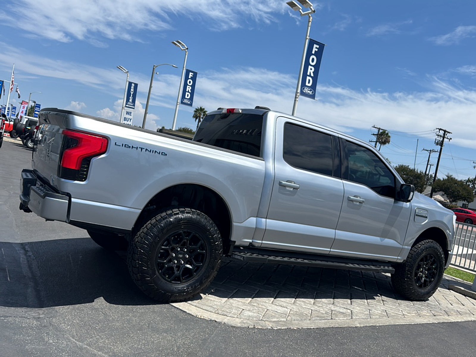 2023 Ford F-150 Lightning XLT