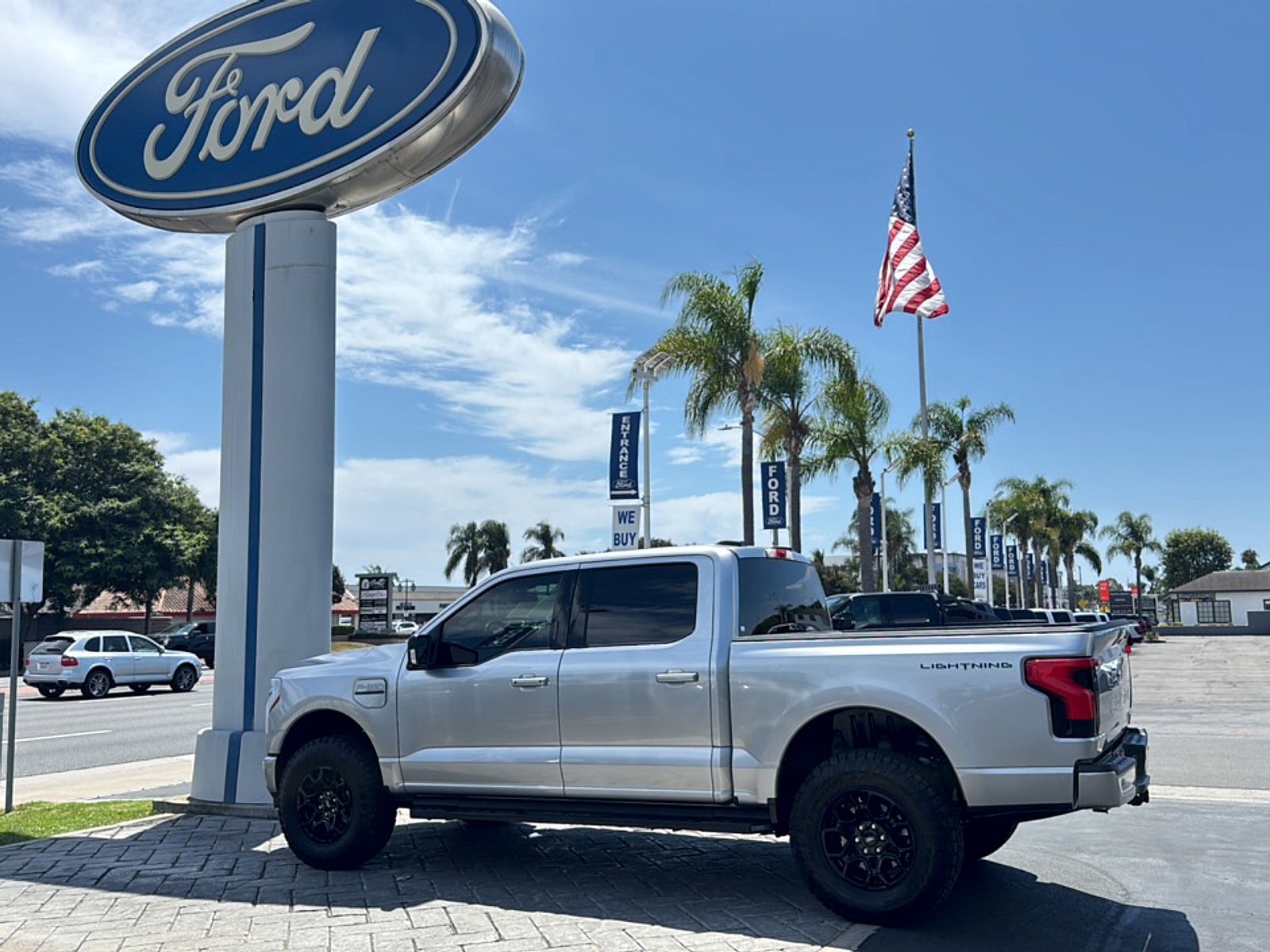 2023 Ford F-150 Lightning XLT