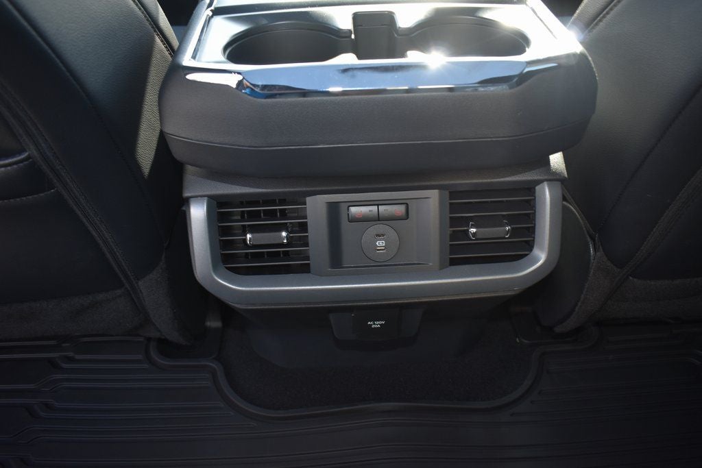 2025 Ford F-150 Lightning Lariat