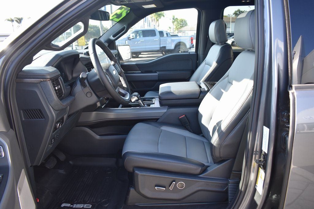 2025 Ford F-150 Lightning Lariat