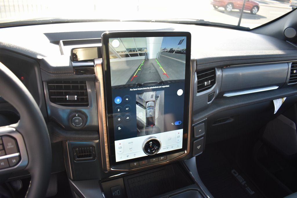 2025 Ford F-150 Lightning Lariat