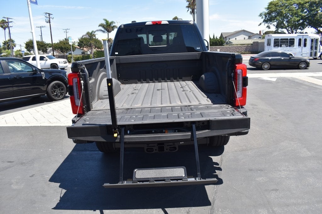 2025 Ford F-250SD Platinum