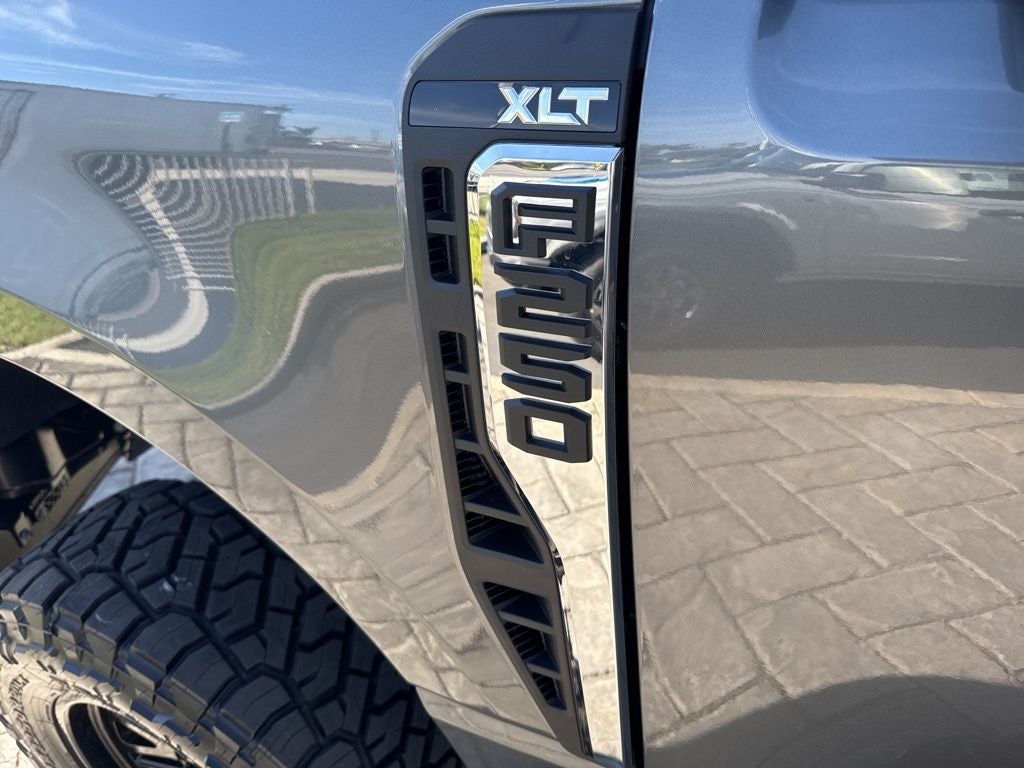2026 Ford F-250SD XLT
