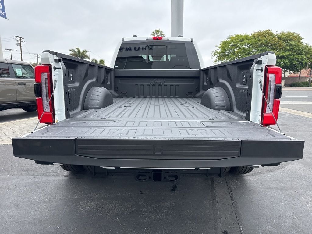 2026 Ford F-350SD Platinum DRW
