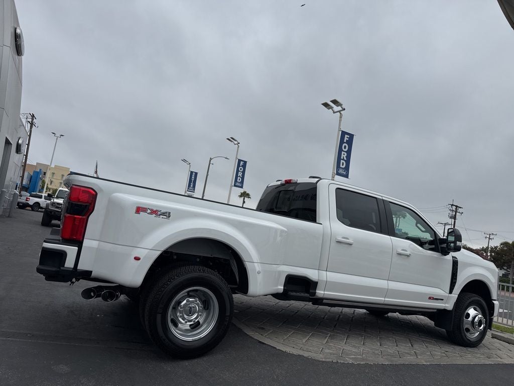 2026 Ford F-350SD Platinum DRW
