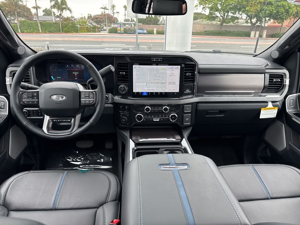 2026 Ford F-350SD Platinum DRW