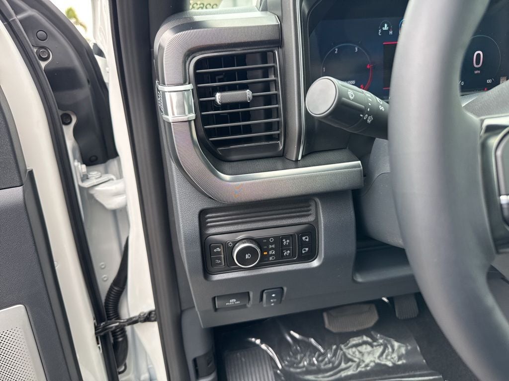 2026 Ford F-350SD Platinum DRW