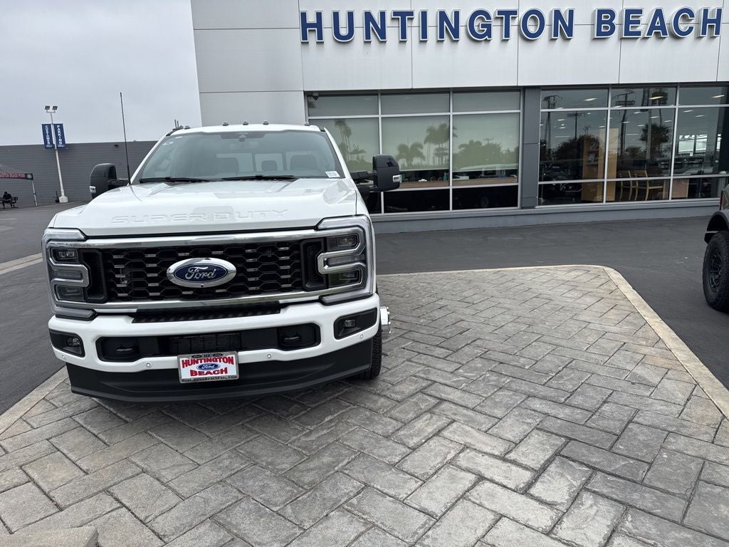 2026 Ford F-350SD Platinum DRW
